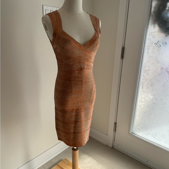 Elegant Rose Gold Bandage Dress - Picture 3 of 10